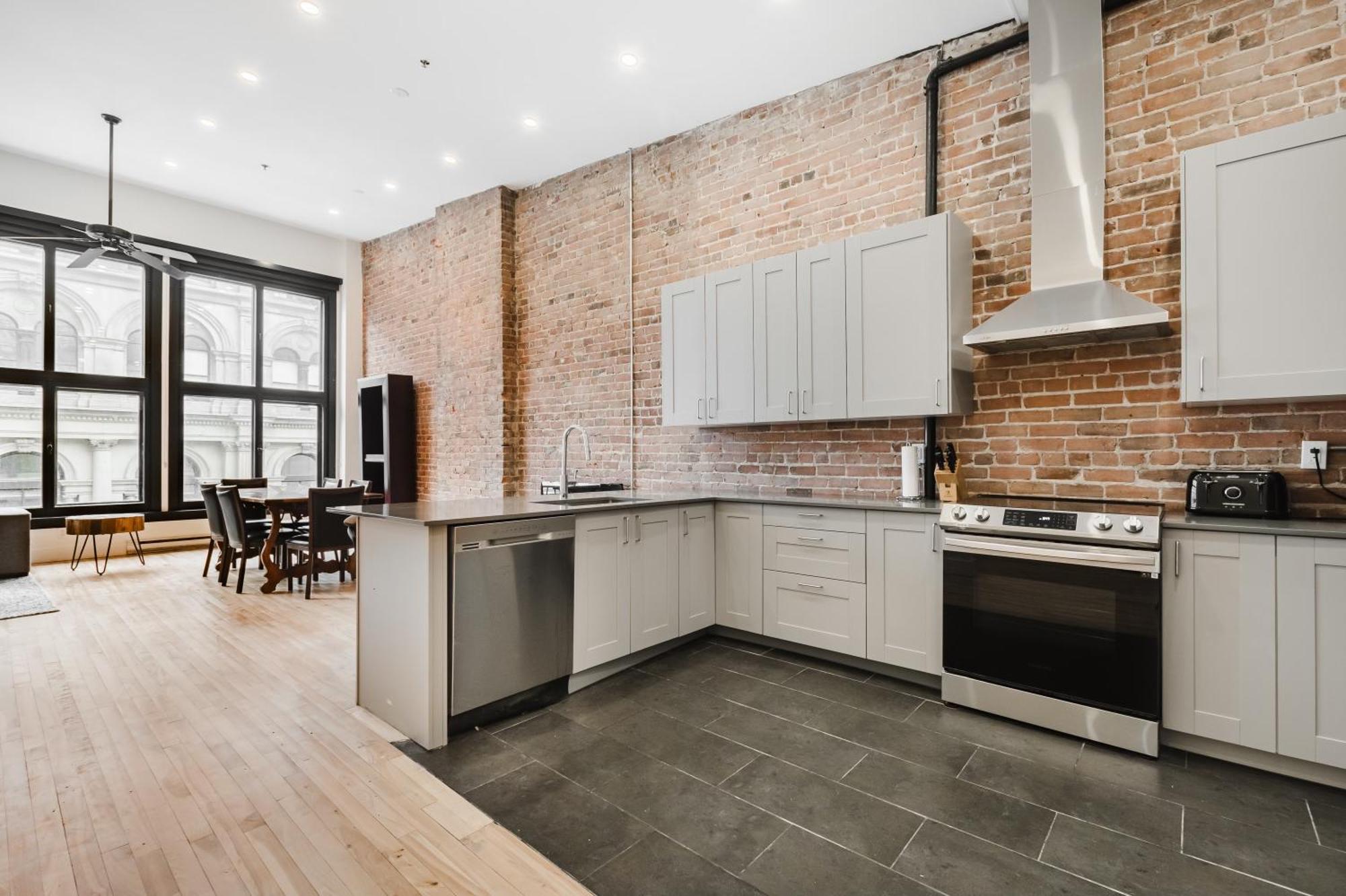 Elegant 3 Bedroom Apartment In Old Port - 302 Montréal Exterior foto